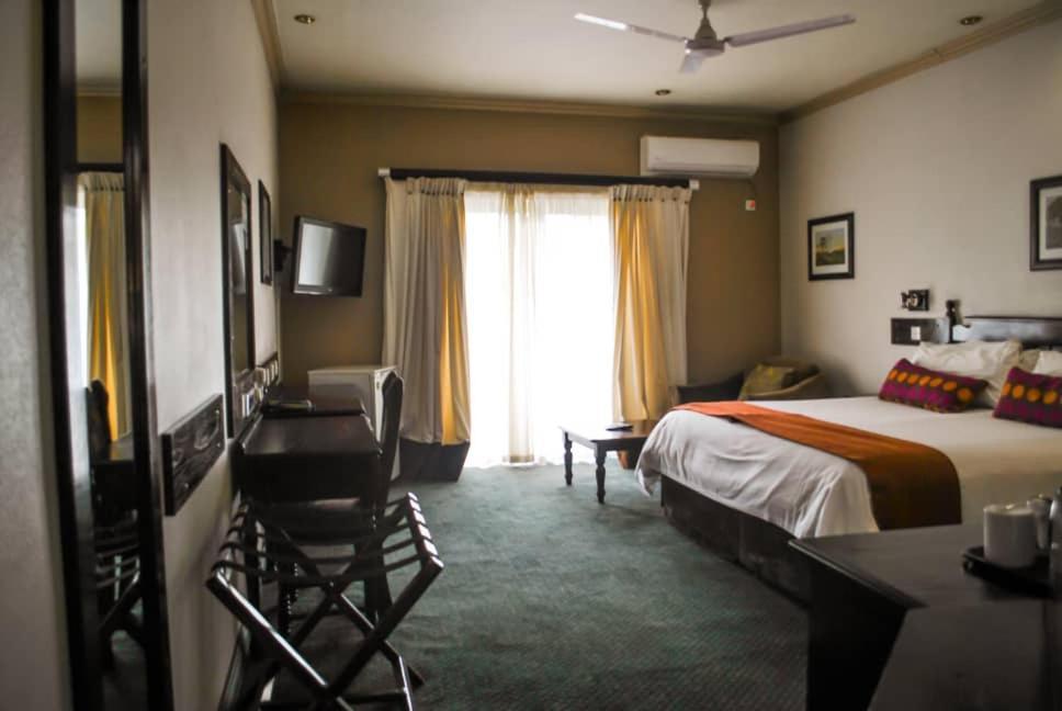 Diggers Inn Francistown Exterior foto