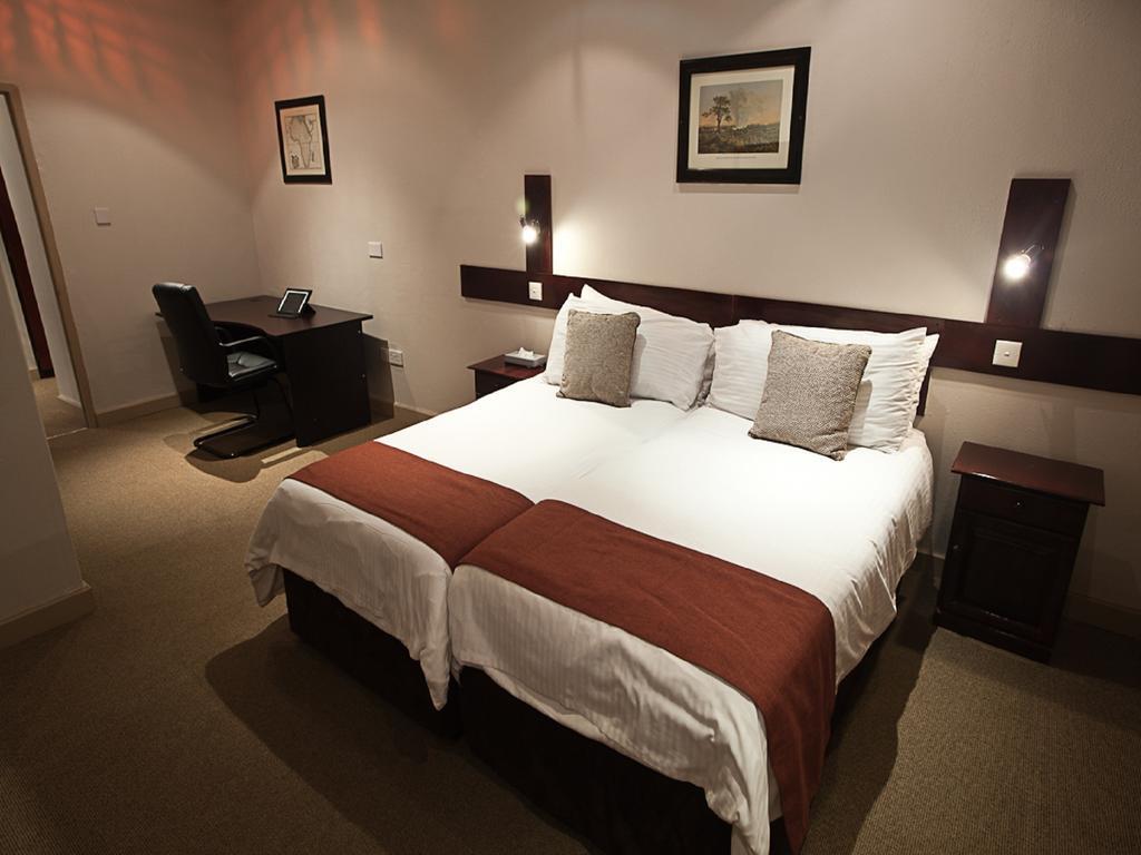 Diggers Inn Francistown Zimmer foto