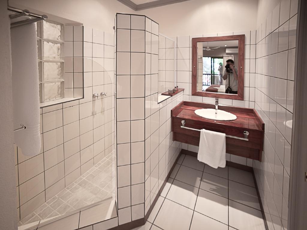 Diggers Inn Francistown Zimmer foto